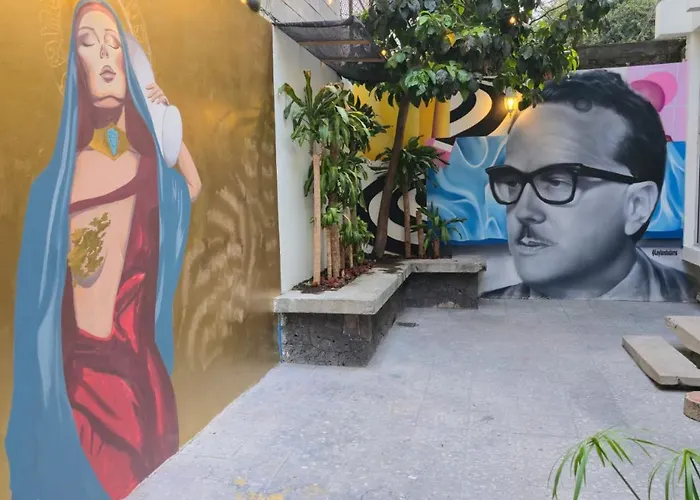 Casas Murales